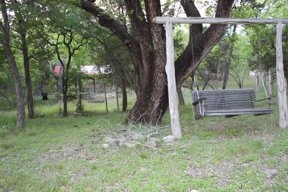 555 Hillsedge Road Wimberley, TX 78676