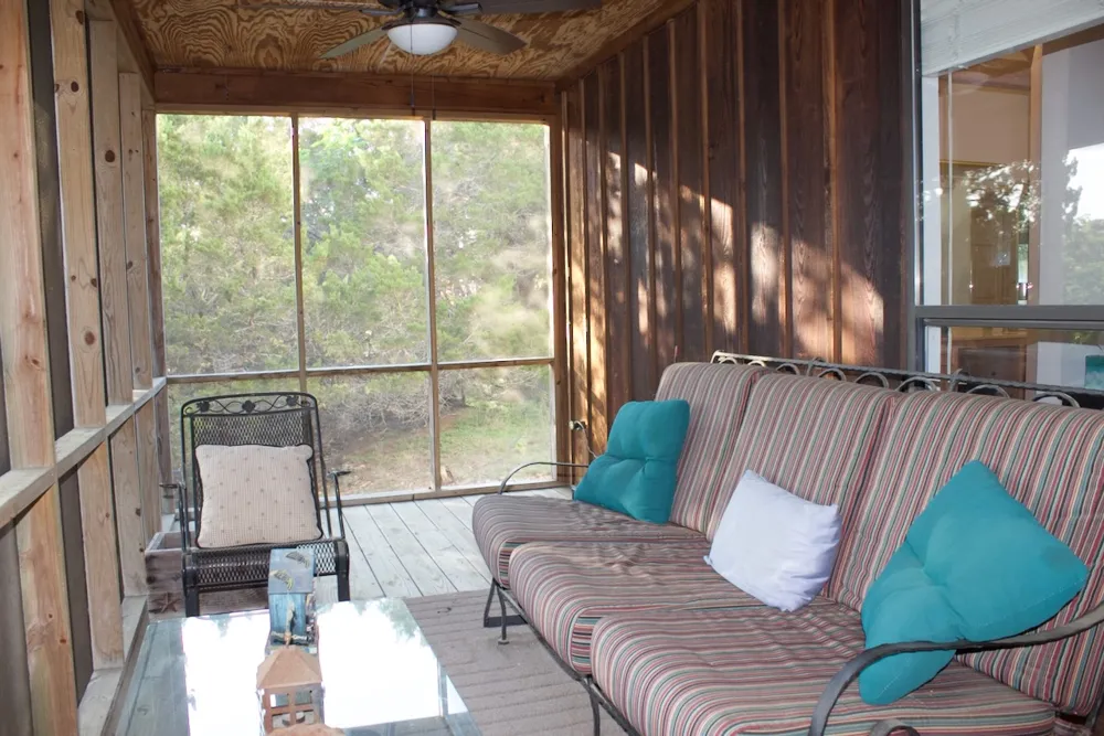 555 Hillsedge Road Wimberley, TX 78676