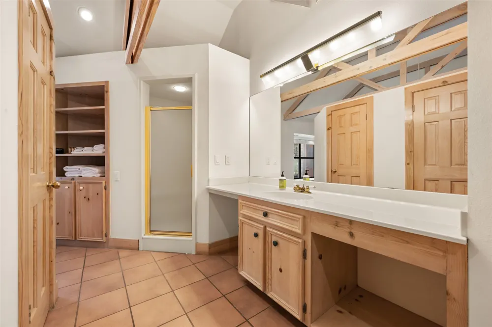 555 Hillsedge Road Wimberley, TX 78676