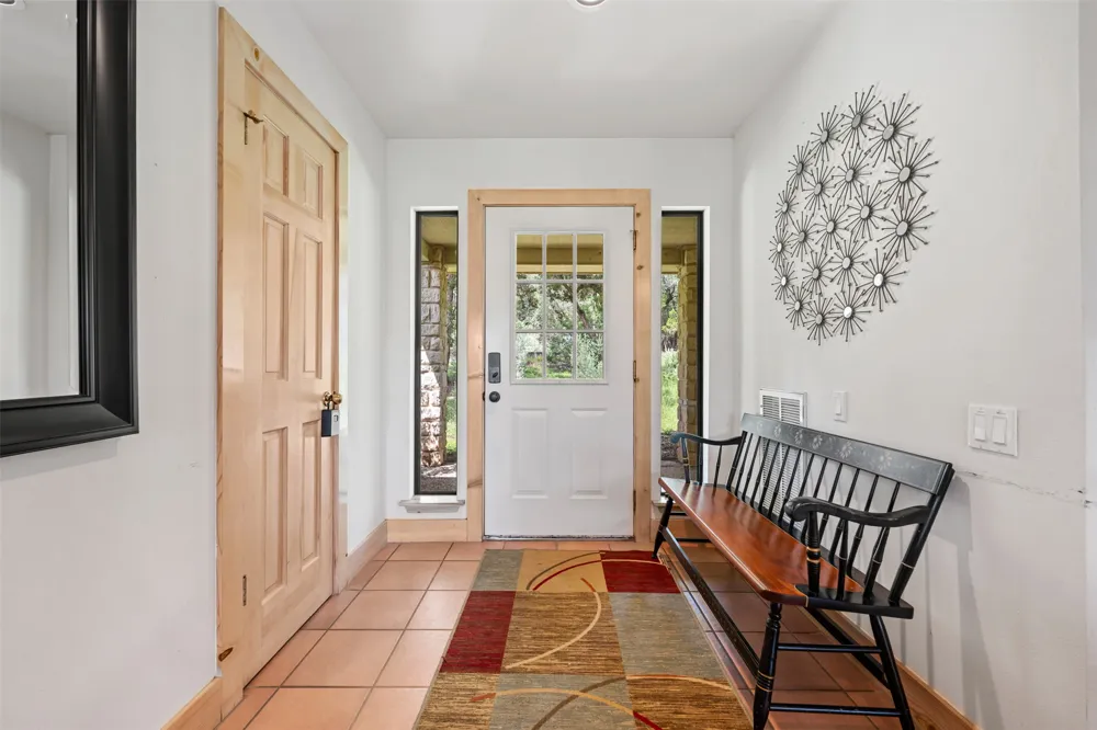 555 Hillsedge Road Wimberley, TX 78676