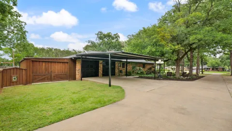 313 Shadywood Lane
