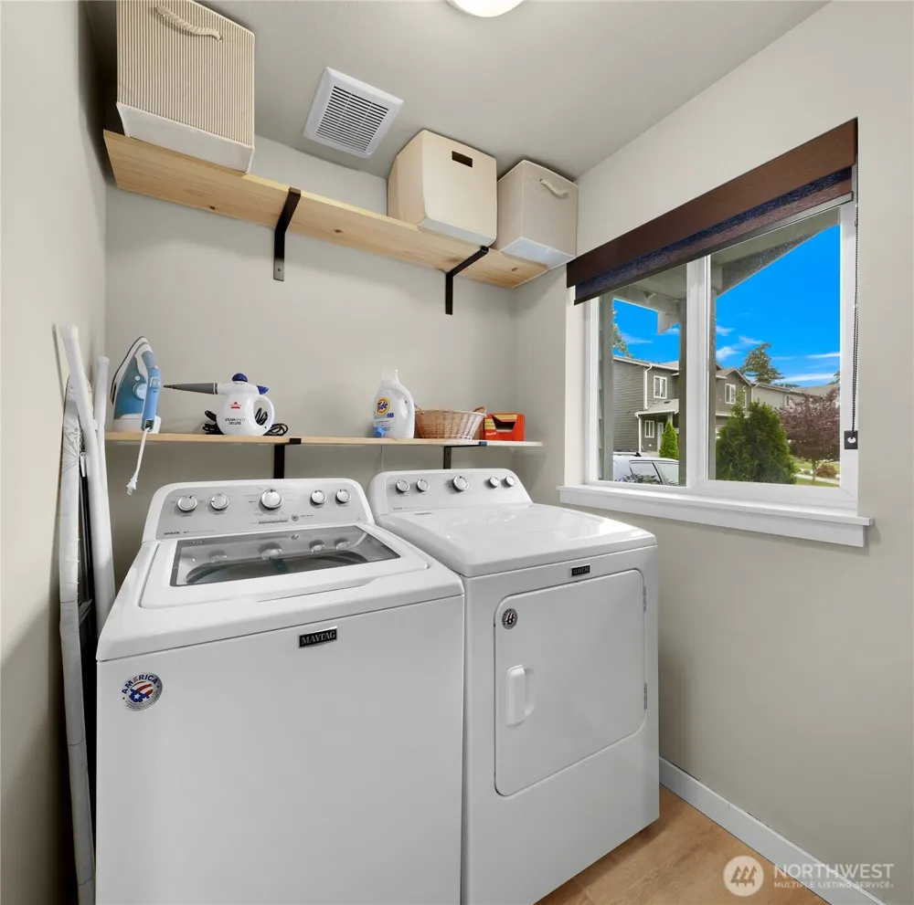 1911 SW Cooper Way Oak Harbor, WA 98277