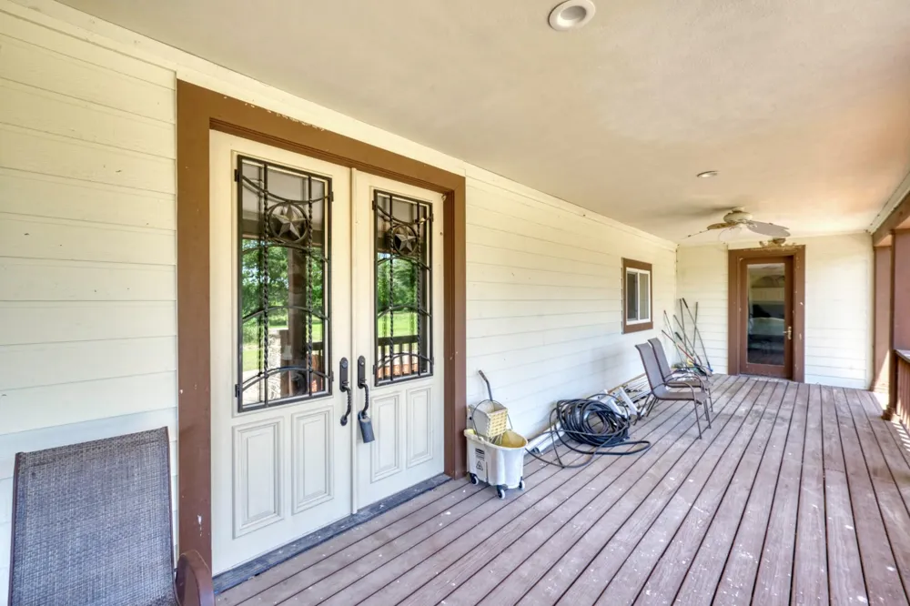 4442 Poteet Road Normangee, TX 77871