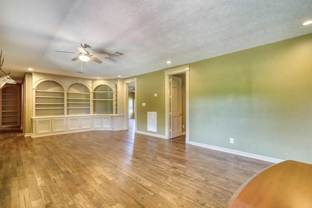 4442 Poteet Road Normangee, TX 77871