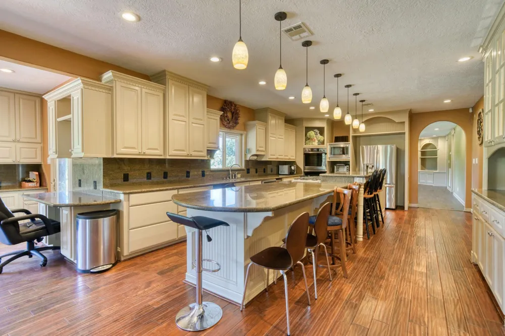 4442 Poteet Road Normangee, TX 77871