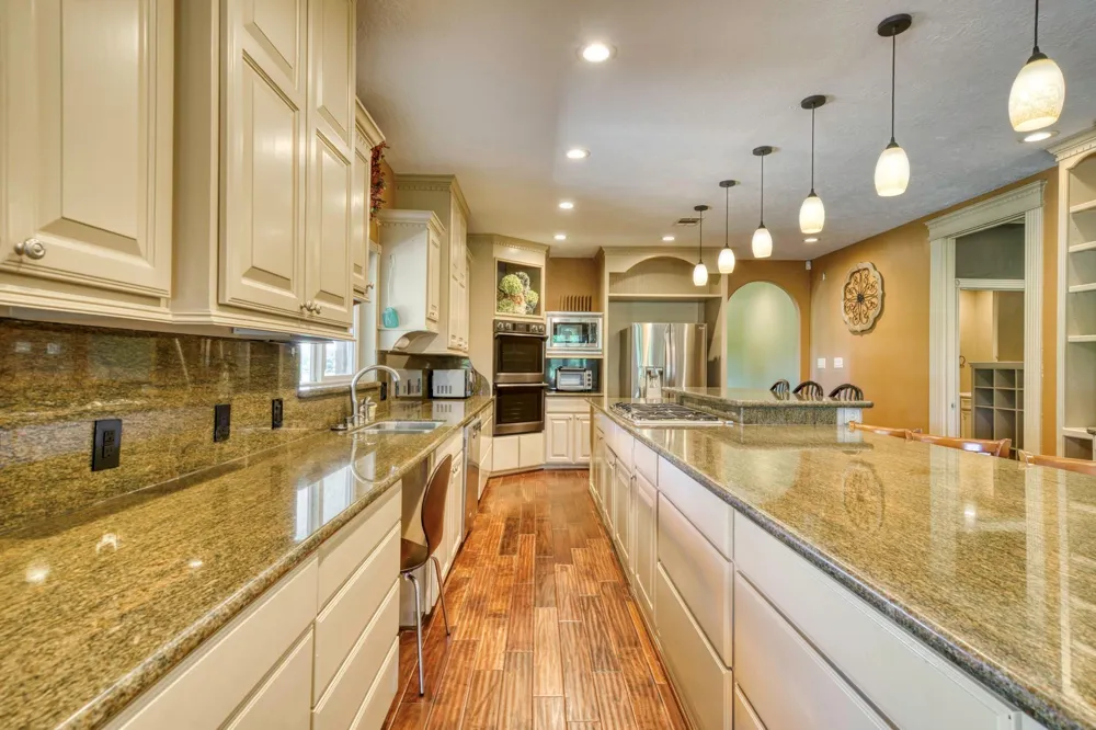 4442 Poteet Road Normangee, TX 77871