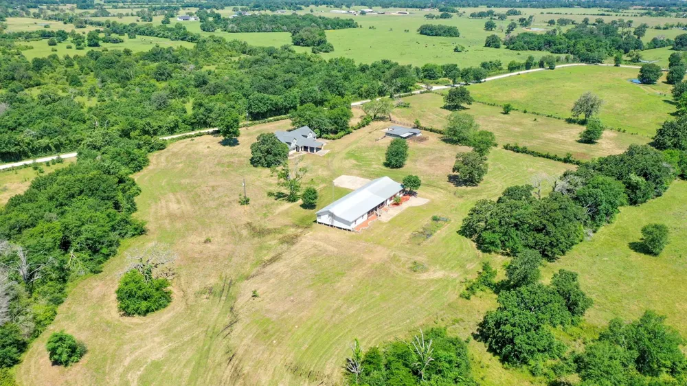 4442 Poteet Road Normangee, TX 77871