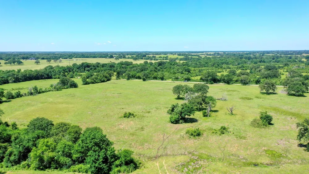 4442 Poteet Road Normangee, TX 77871