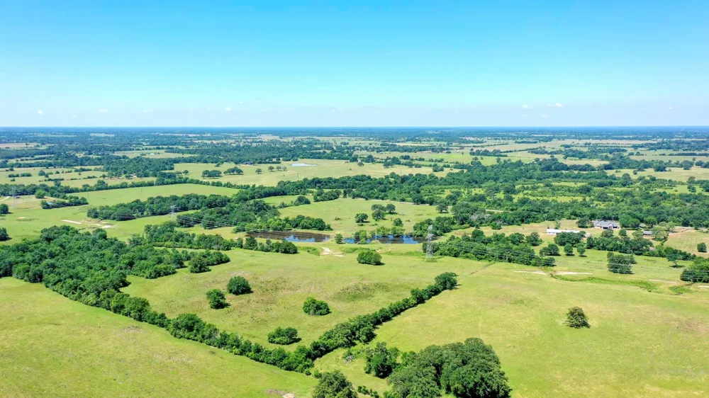 4442 Poteet Road Normangee, TX 77871