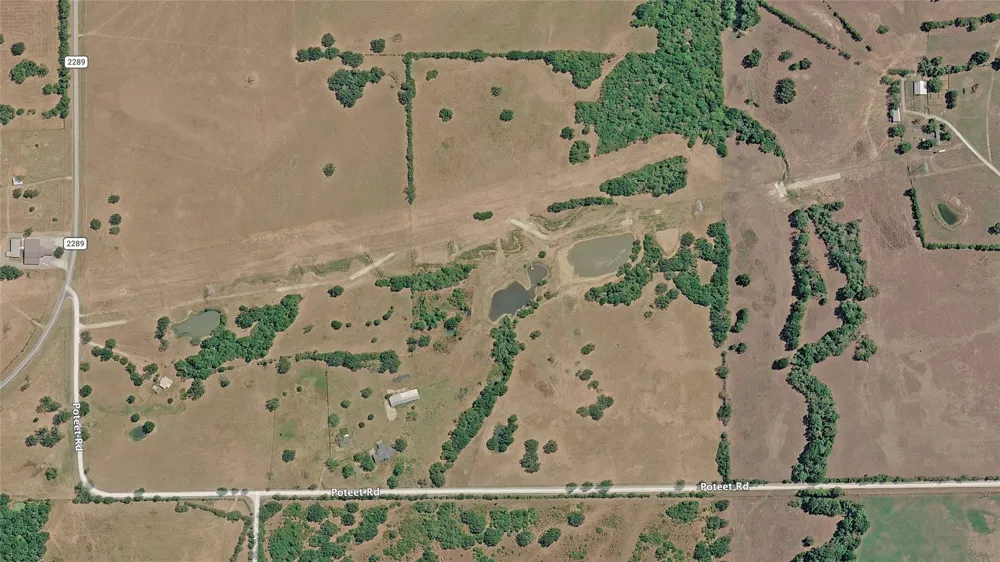 4442 Poteet Road Normangee, TX 77871