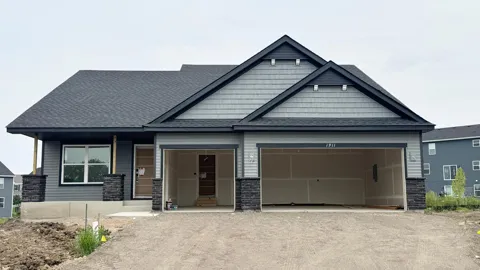 1911 Dogwood Court