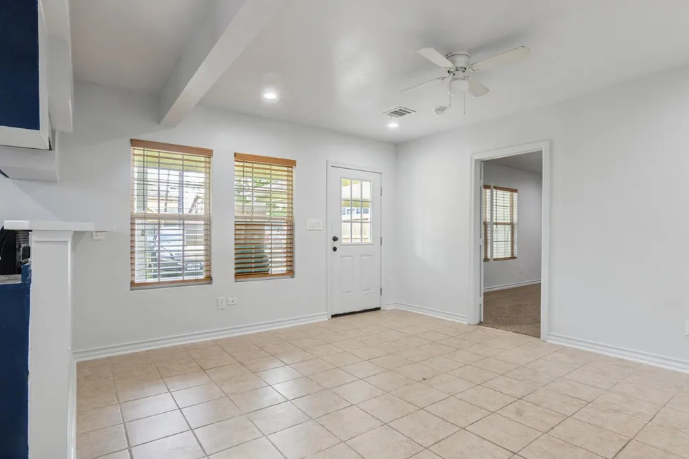 4505 Cochran Street Houston, TX 77009