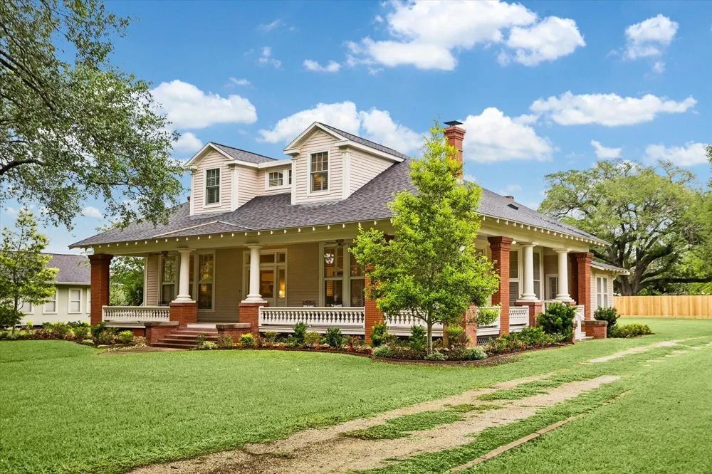 209 E Caney Street Wharton, TX 77488