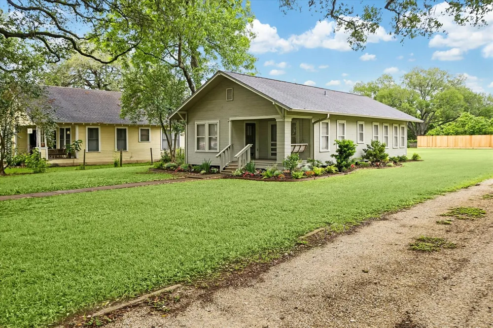 209 E Caney Street Wharton, TX 77488