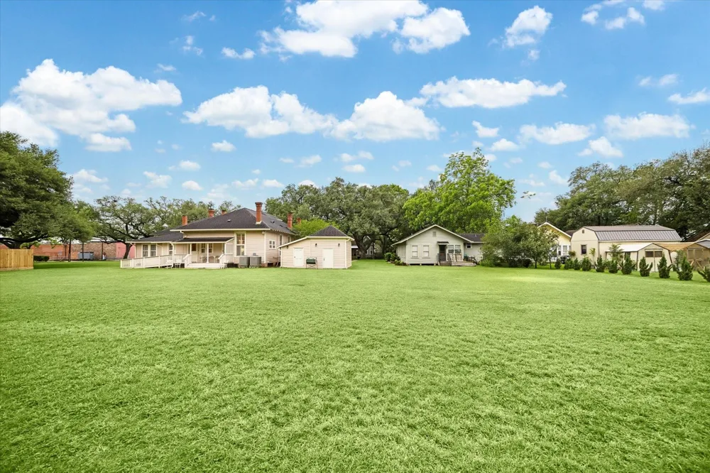 209 E Caney Street Wharton, TX 77488