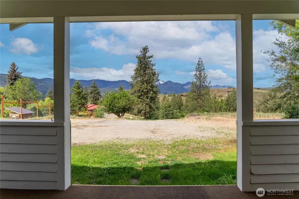 511 Bluff St Winthrop, WA 98862
