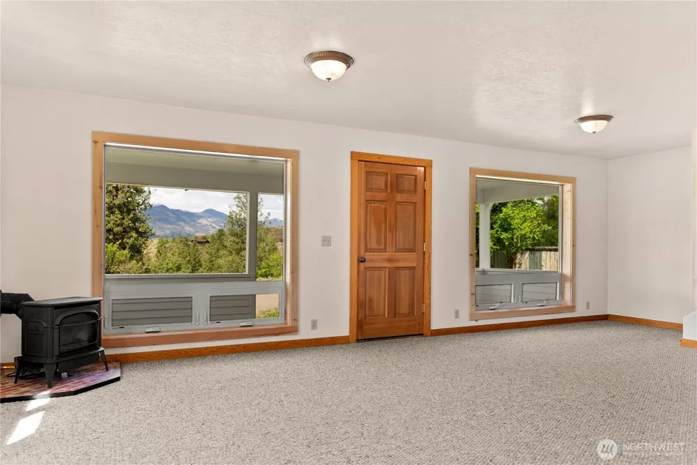 511 Bluff St Winthrop, WA 98862