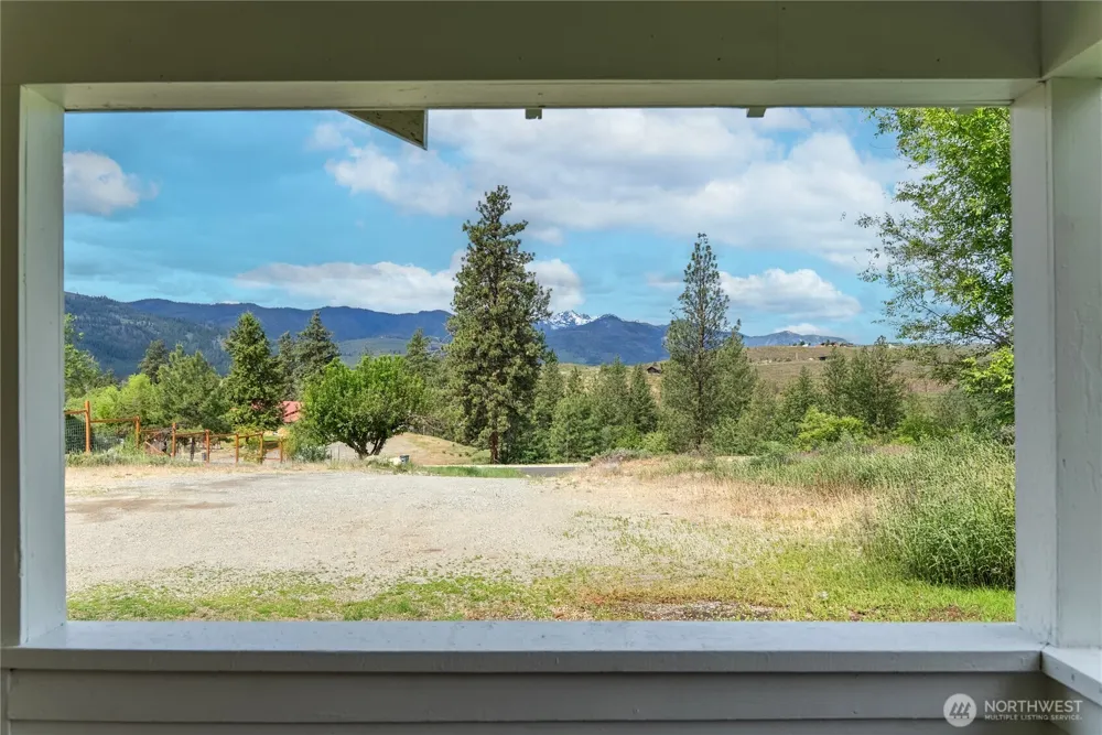 511 Bluff St Winthrop, WA 98862