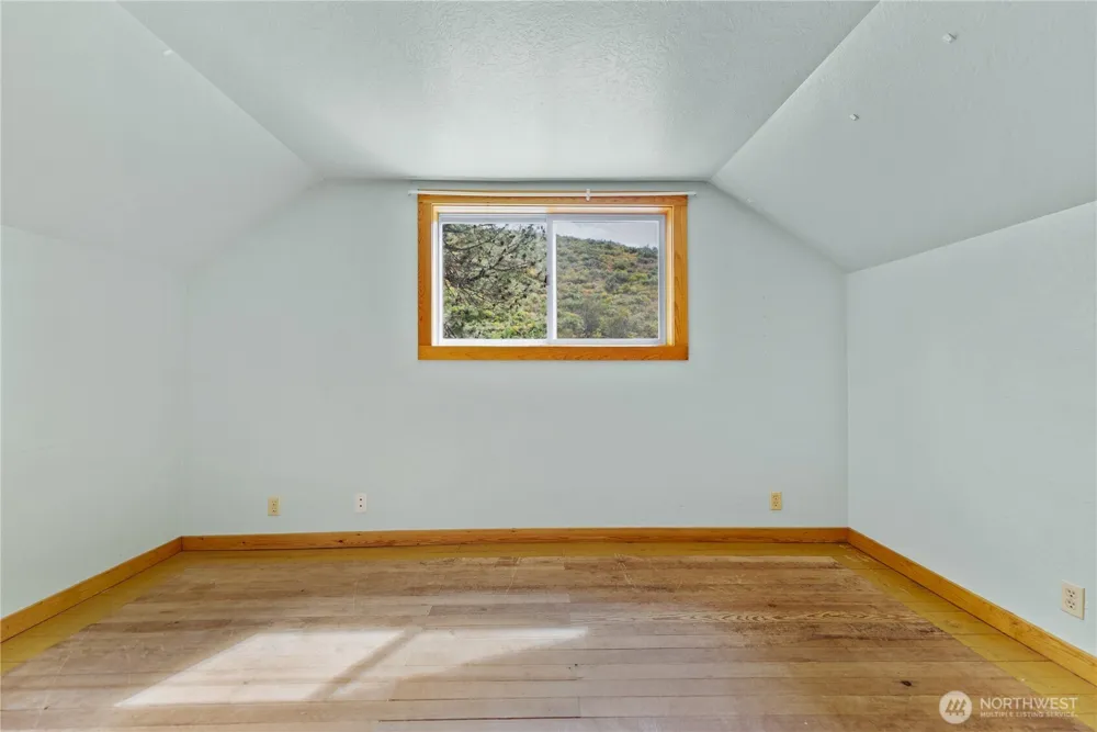 511 Bluff St Winthrop, WA 98862
