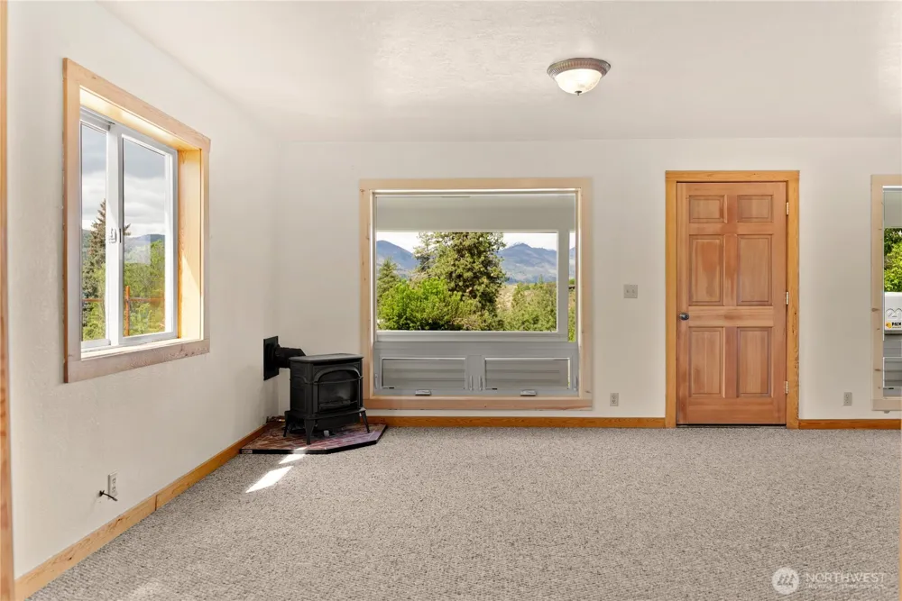 511 Bluff St Winthrop, WA 98862