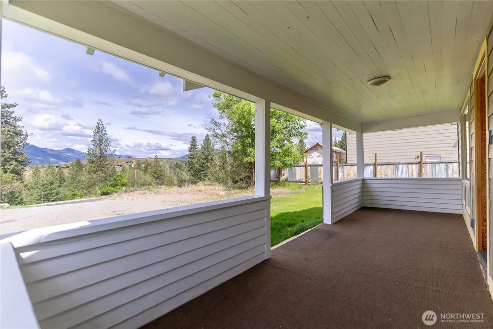511 Bluff St Winthrop, WA 98862