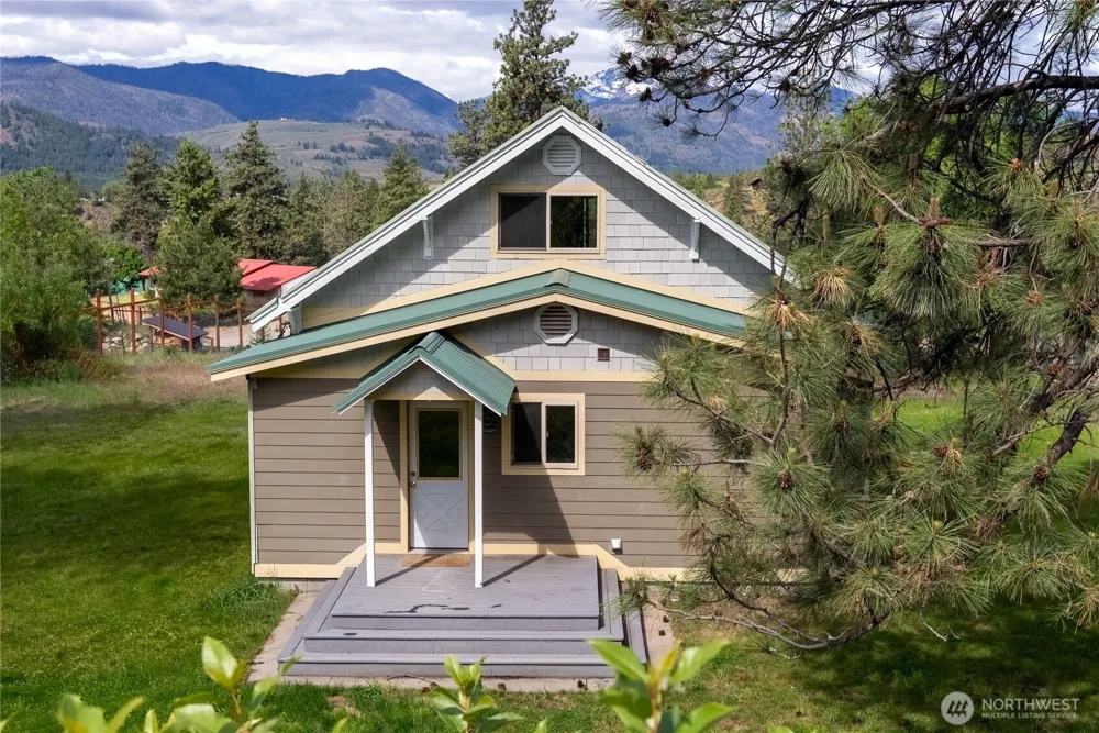 511 Bluff St Winthrop, WA 98862