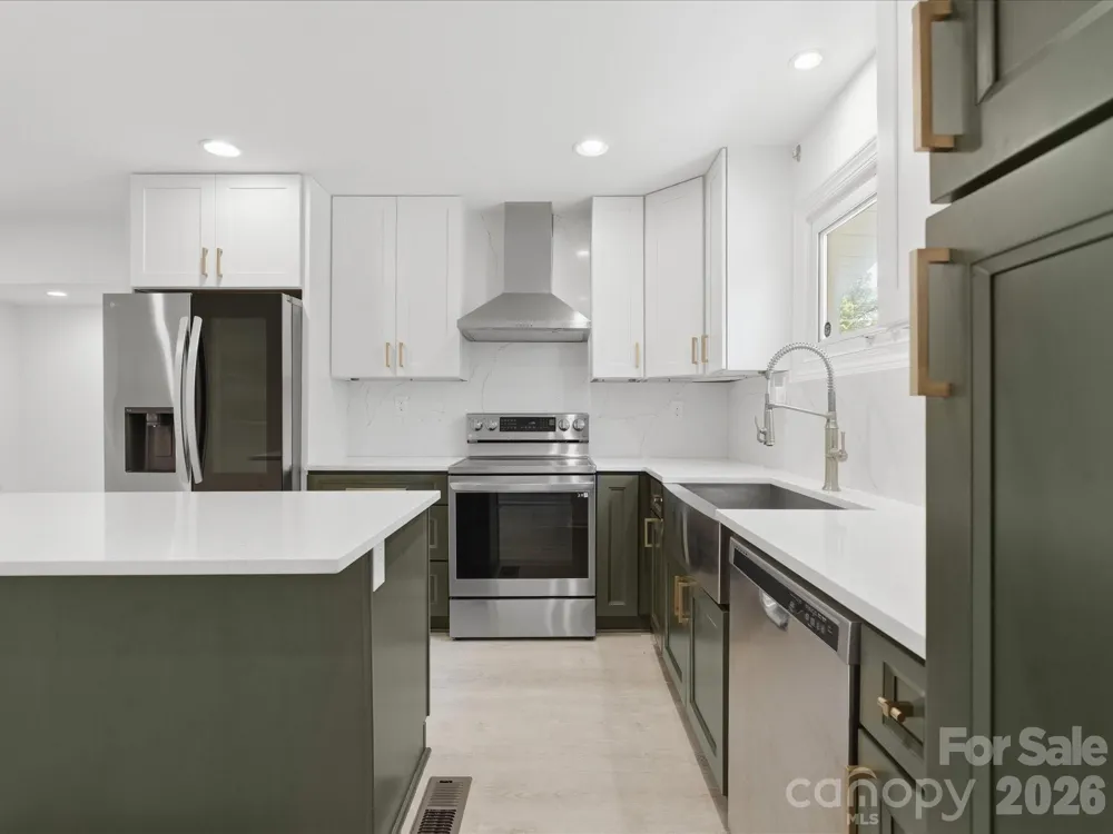 3633 Rosehaven Drive Charlotte, NC 28205