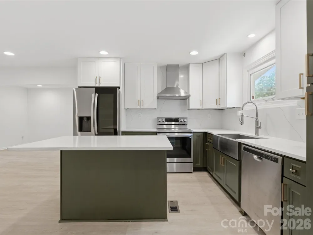 3633 Rosehaven Drive Charlotte, NC 28205