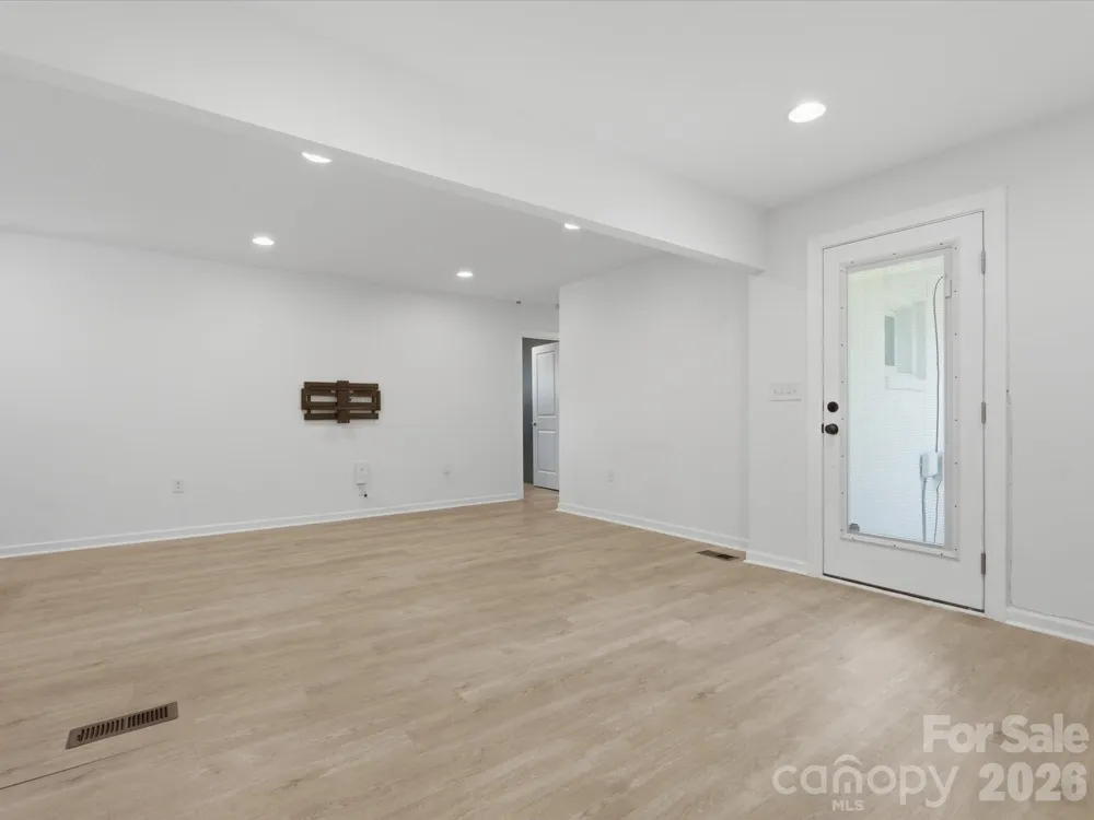 3633 Rosehaven Drive Charlotte, NC 28205
