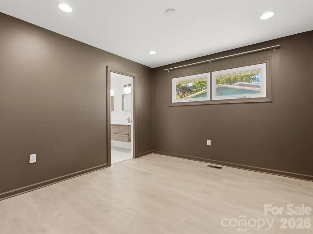 3633 Rosehaven Drive Charlotte, NC 28205