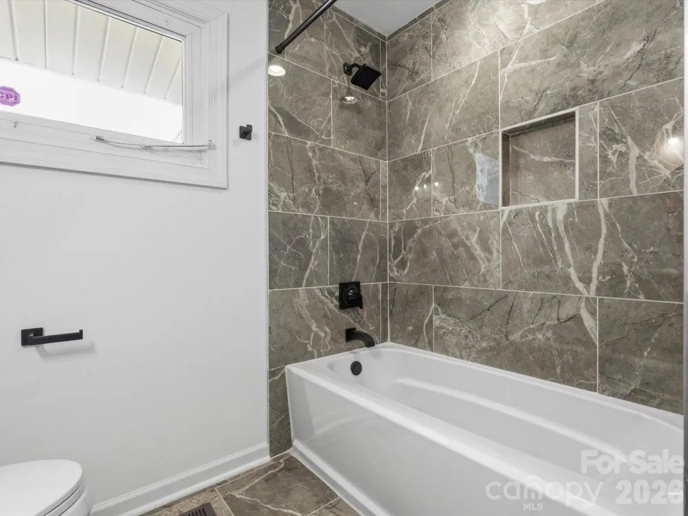 3633 Rosehaven Drive Charlotte, NC 28205