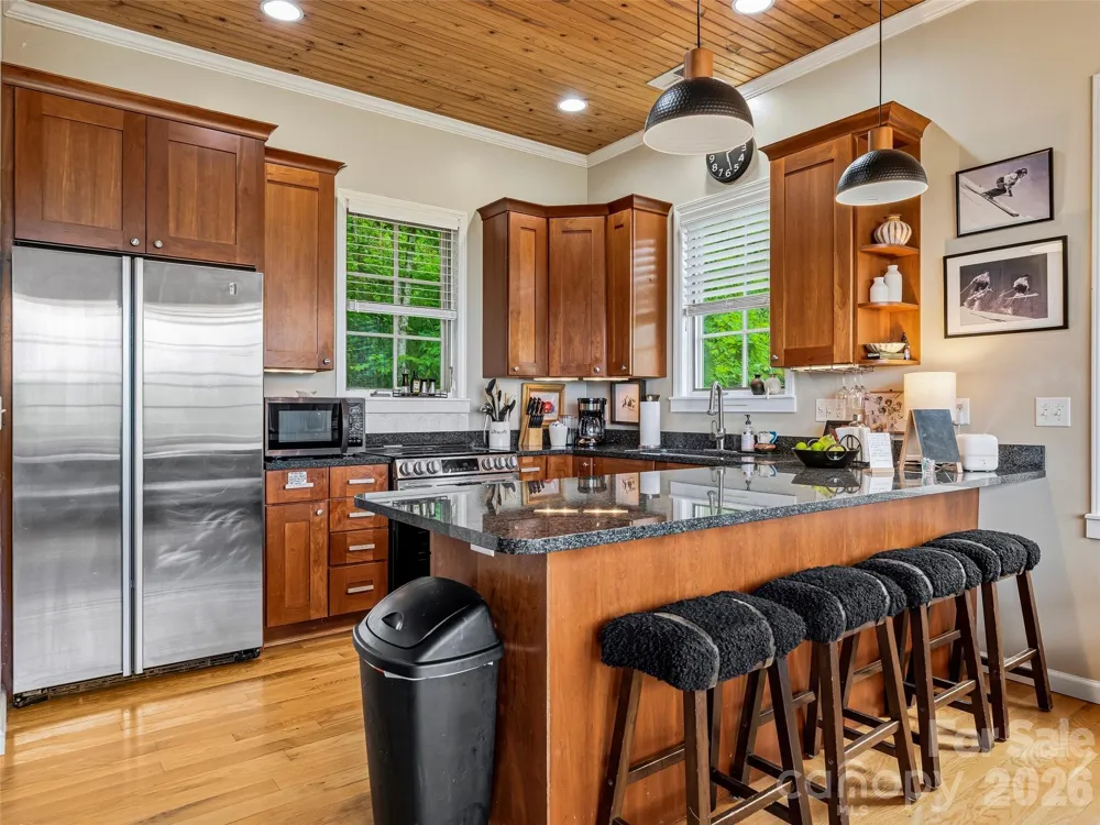 95 Breakaway Trail S Mars Hill, NC 28754