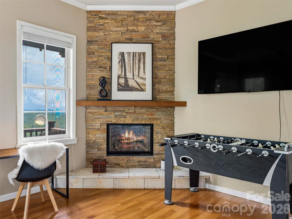 95 Breakaway Trail S Mars Hill, NC 28754