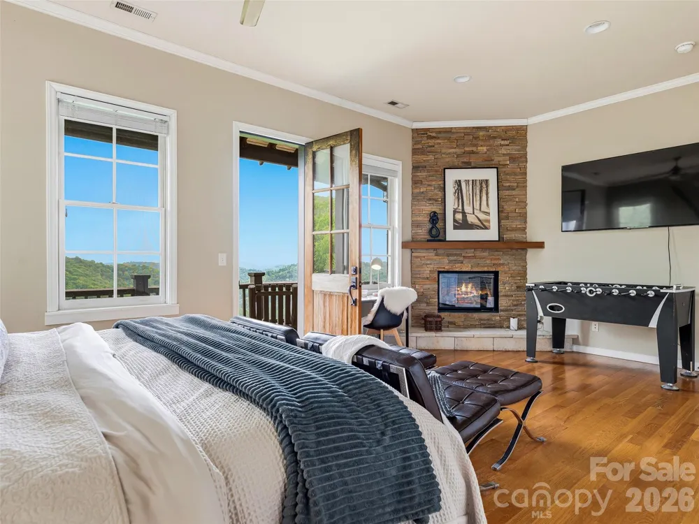 95 Breakaway Trail S Mars Hill, NC 28754