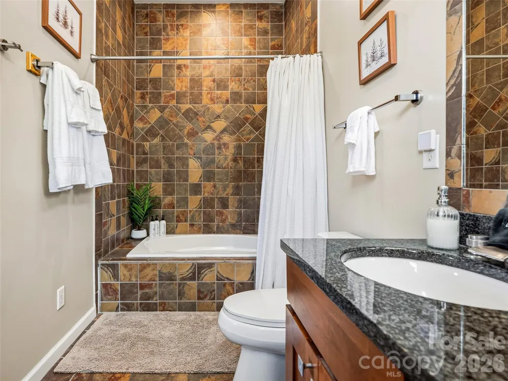 95 Breakaway Trail S Mars Hill, NC 28754