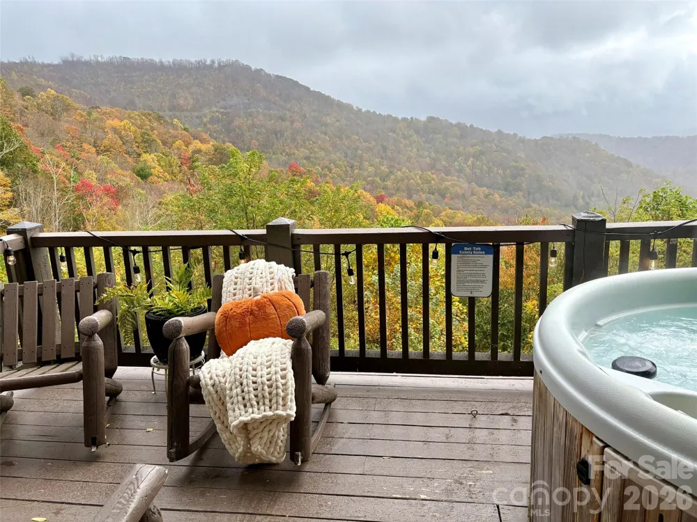 95 Breakaway Trail S Mars Hill, NC 28754