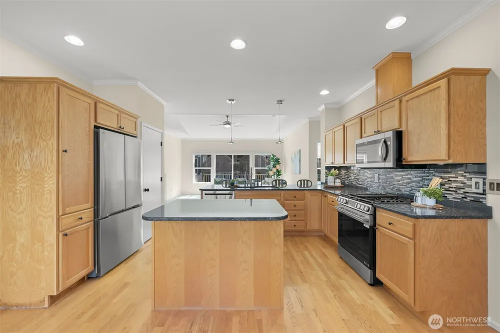 500 Fieldstone Loop #14 Lynden, WA 98264
