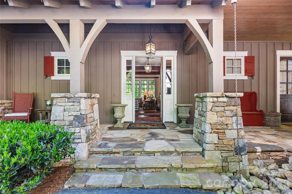 1585 Cold Mountain Road Lake Toxaway, NC 28747