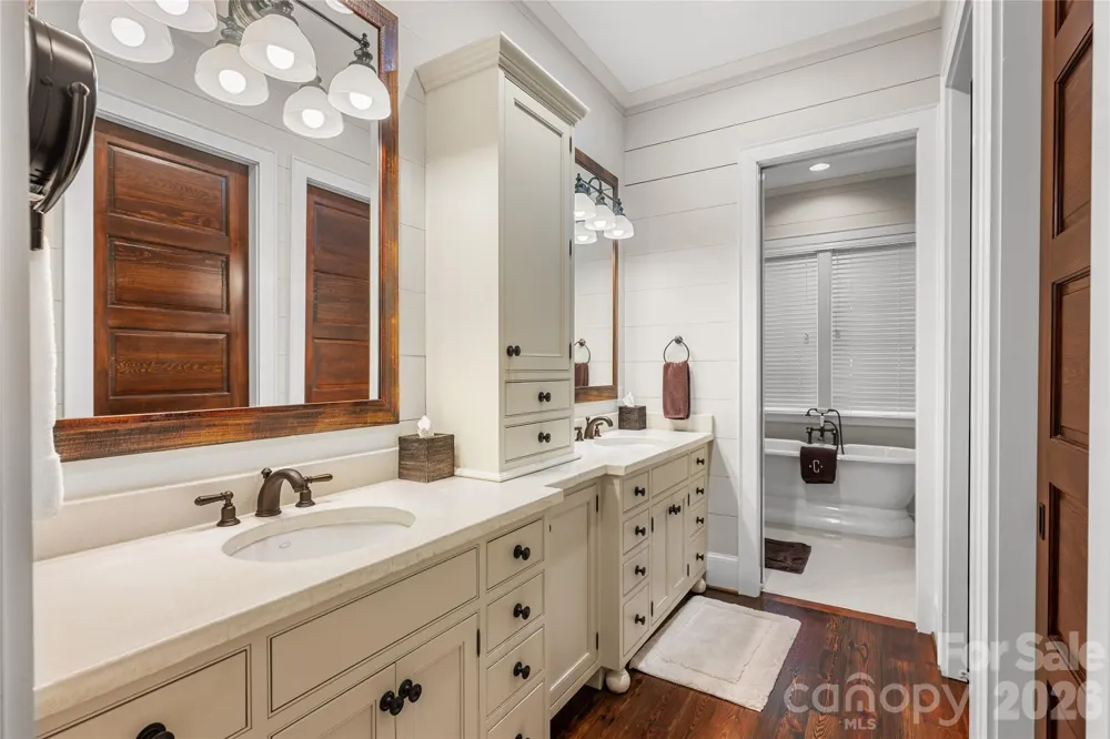 1585 Cold Mountain Road Lake Toxaway, NC 28747