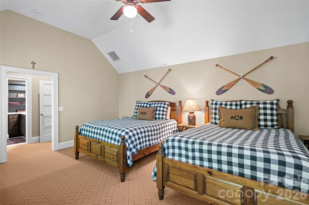 1585 Cold Mountain Road Lake Toxaway, NC 28747