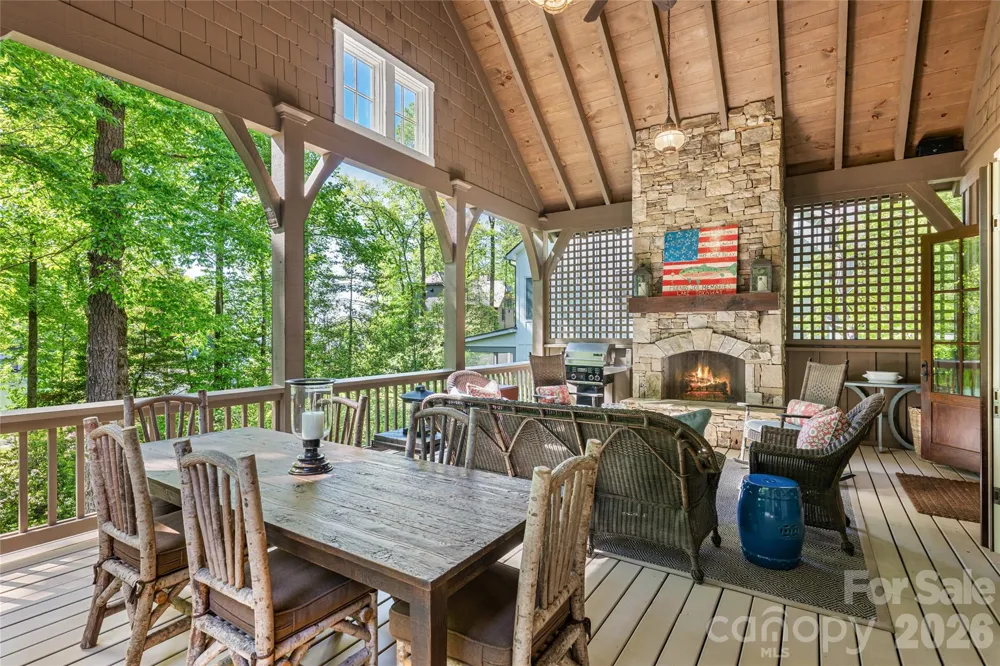 1585 Cold Mountain Road Lake Toxaway, NC 28747