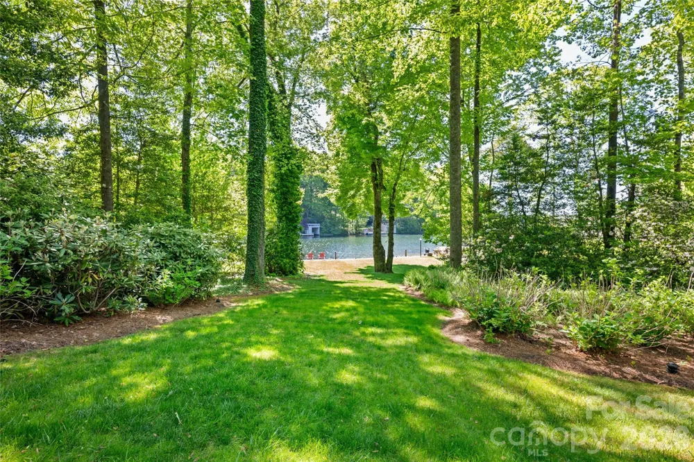 1585 Cold Mountain Road Lake Toxaway, NC 28747