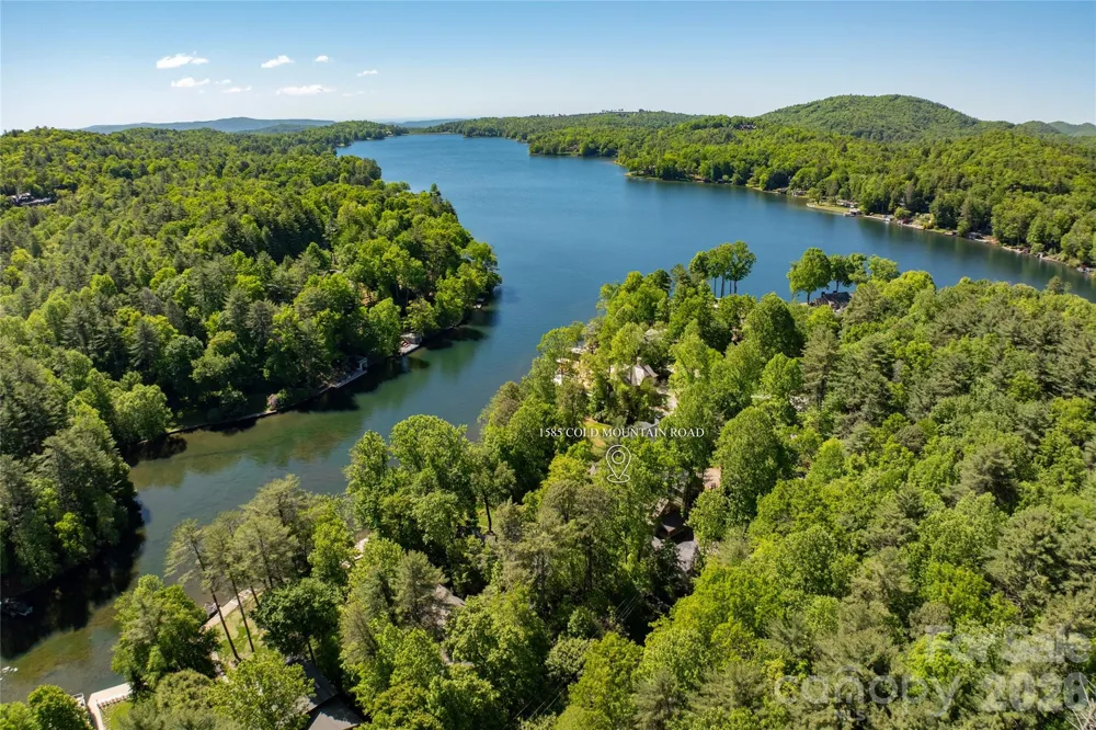1585 Cold Mountain Road Lake Toxaway, NC 28747