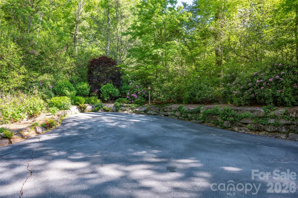 1585 Cold Mountain Road Lake Toxaway, NC 28747