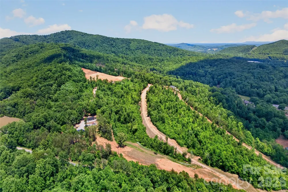 272 Randolph Drive Marion, NC 28752