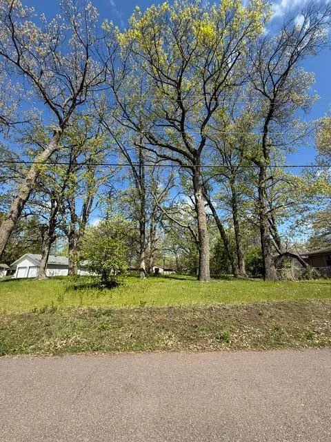 900 Lindbergh Drive S
