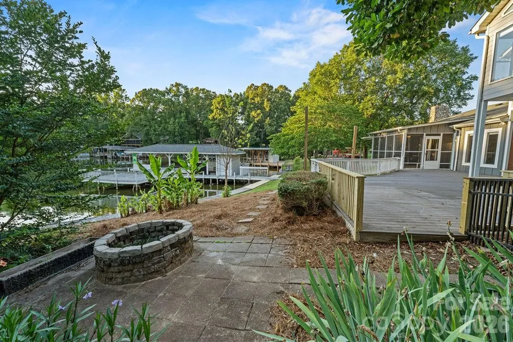 47209 Paradise Lane Norwood, NC 28128
