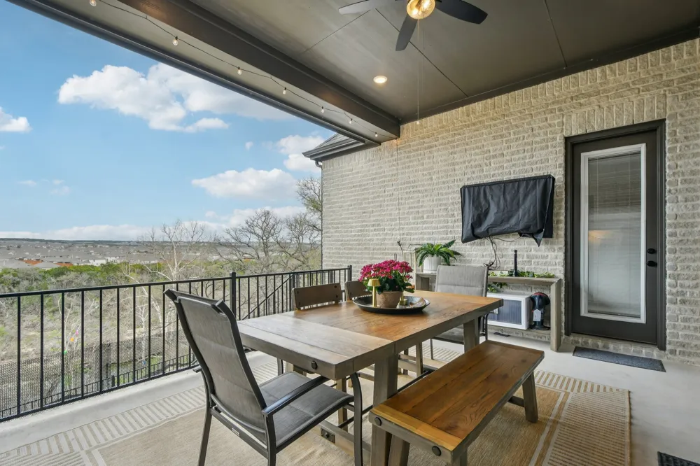 1652 Hosanna Grande Way Leander, TX 78641