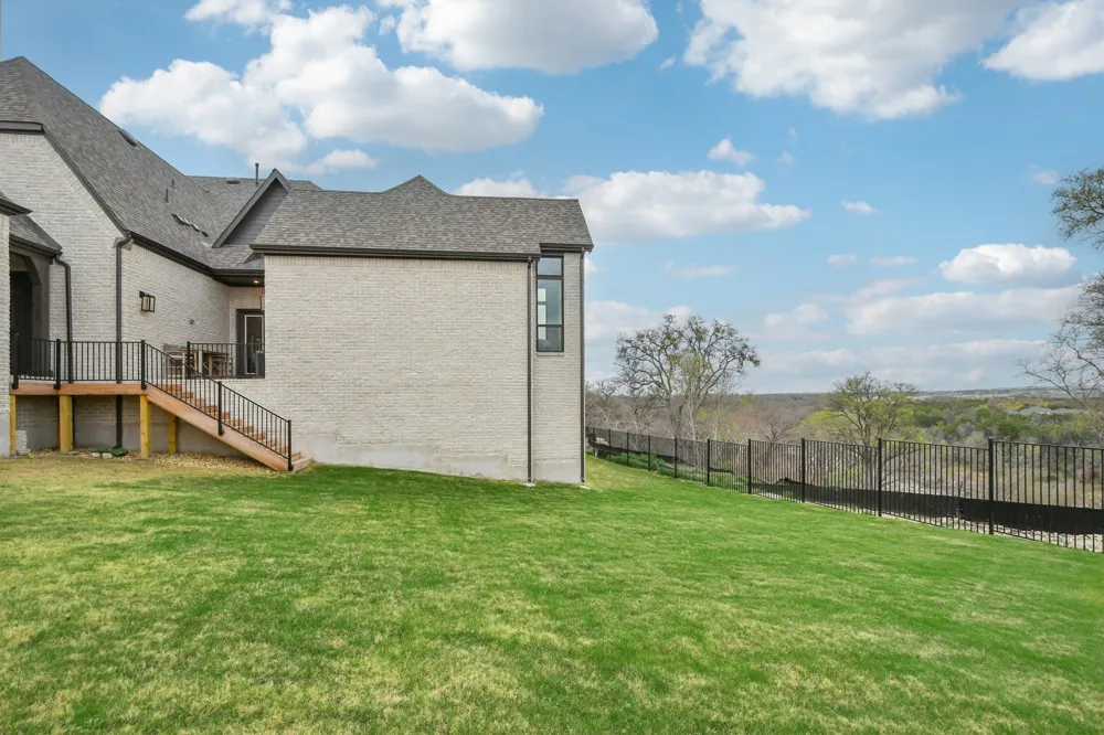 1652 Hosanna Grande Way Leander, TX 78641