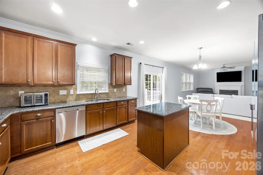 5093 Gladiola Way Tega Cay, SC 29708